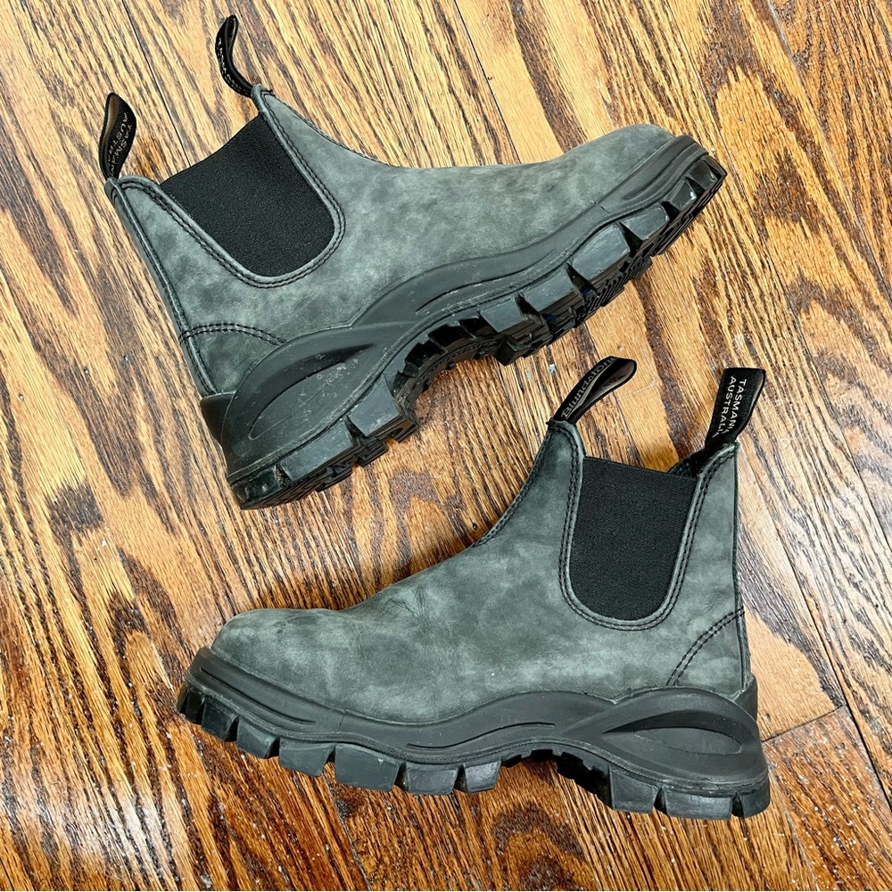 Blundstone Chelsea lug boots in rustic black/grey - Picture 2 of 11